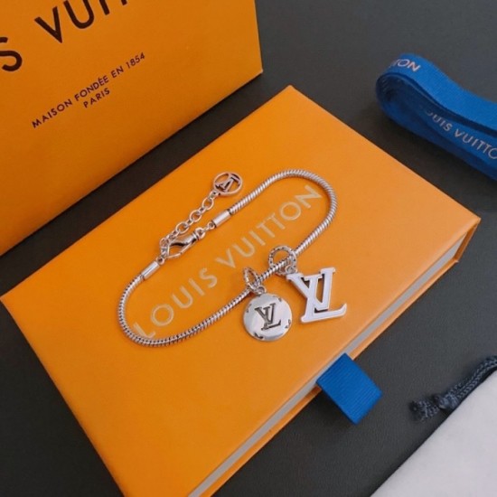LOUIS VUITTON Louis Vuitton bracelet 2023SS latest work prompt LOUIS VUITTON Louis Vuitton bracelet 2023SS latest work prompt