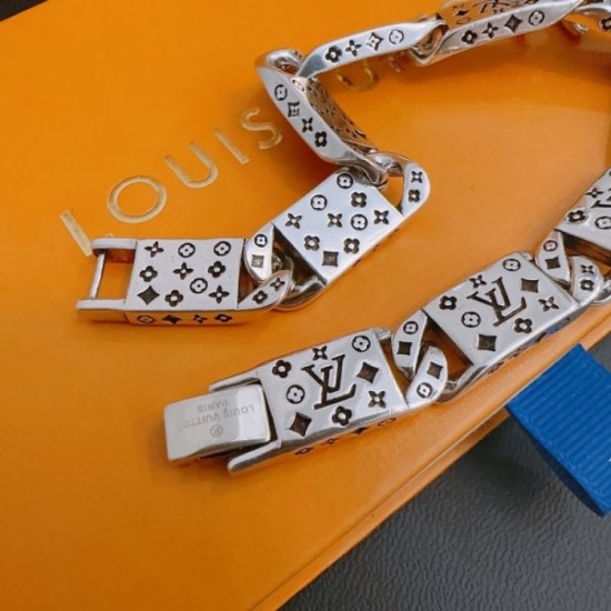 LOUIS VUITTON Louis Vuitton bracelet 2023SS extreme popularity this summer LOUIS VUITTON Louis Vuitton bracelet 2023SS extreme popularity this summer