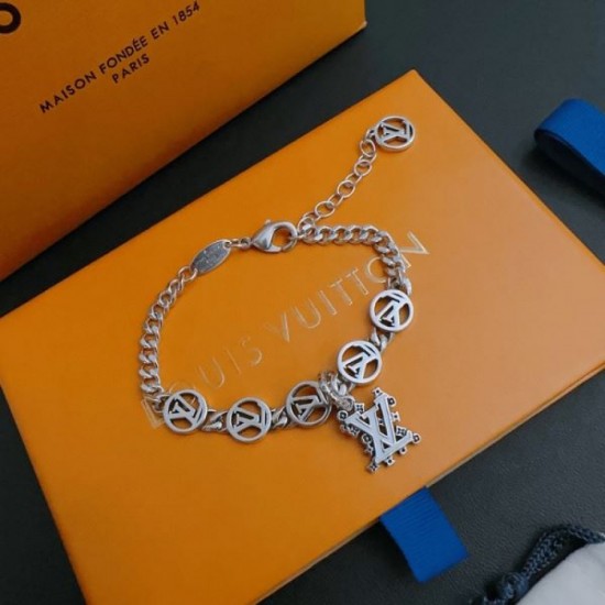 2023FW Bracelet LOUIS VUITTON Louis Vuitton Excellent breathability 2023FW Bracelet LOUIS VUITTON Louis Vuitton Excellent breathability