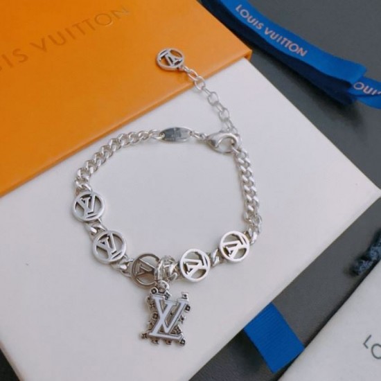 2023FW Bracelet LOUIS VUITTON Louis Vuitton Excellent breathability 2023FW Bracelet LOUIS VUITTON Louis Vuitton Excellent breathability