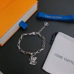 2023FW Bracelet LOUIS VUITTON Colors are also trending