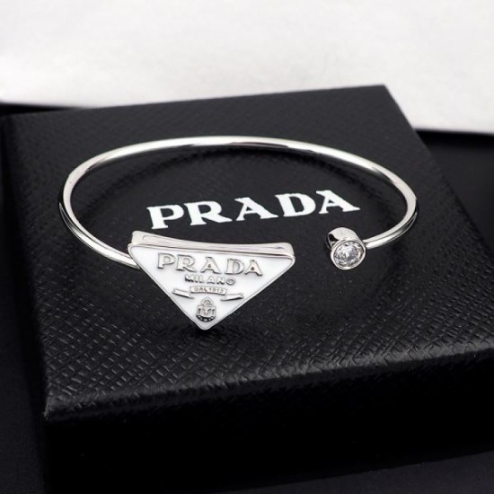2023FW Bracelet PRADA Prada goes well and is definitely recommended 2023FW Bracelet PRADA Prada goes well and is definitely recommended