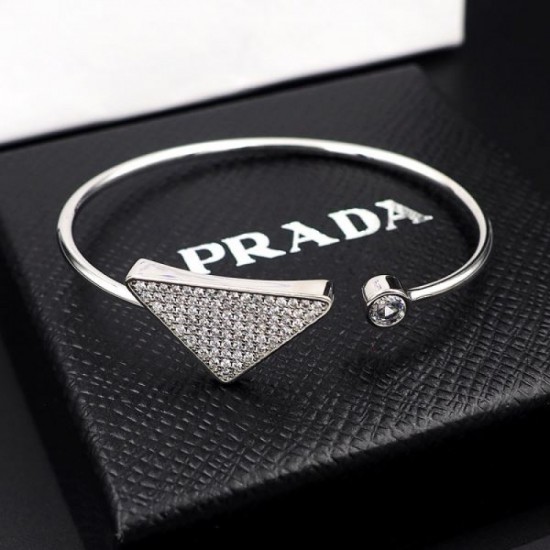 2023FW Bracelet PRADA This season's brand 2023FW Bracelet PRADA This season's brand