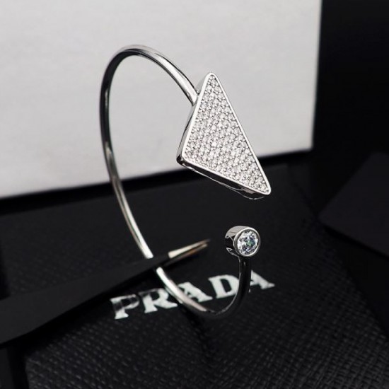 2023FW Bracelet PRADA This season's brand 2023FW Bracelet PRADA This season's brand