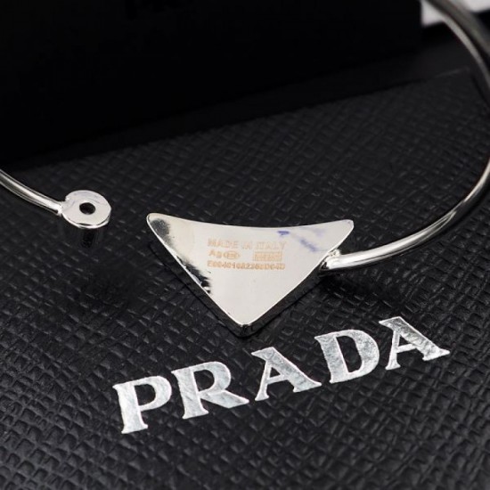 2023FW Bracelet PRADA This season's brand 2023FW Bracelet PRADA This season's brand