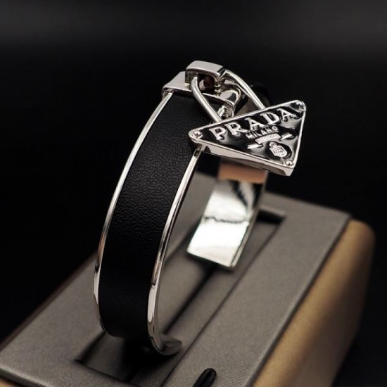 2023FW Bracelet PRADA Prada Last Autumn/Winter Collection 2023FW Bracelet PRADA Prada Last Autumn/Winter Collection