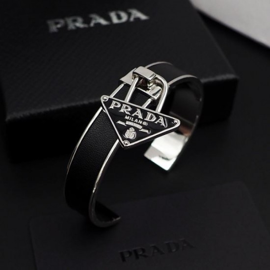 2023FW Bracelet PRADA Prada Last Autumn/Winter Collection 2023FW Bracelet PRADA Prada Last Autumn/Winter Collection