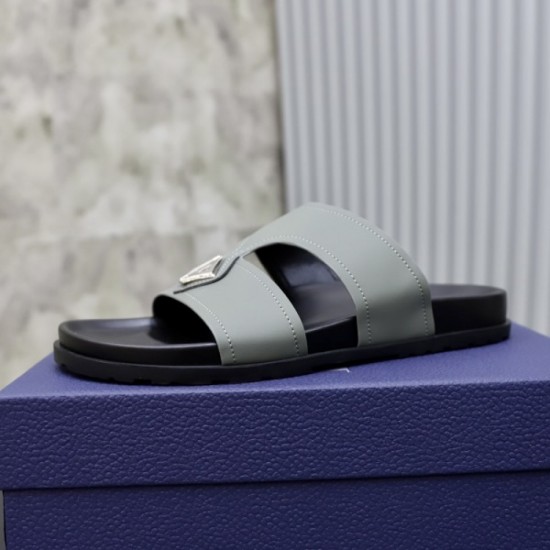 2023SS slippers DIOR Dior to show a cool impression 2023SS slippers DIOR Dior to show a cool impression