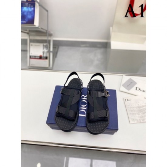 This autumn/winter 2023FW slippers DIOR Dior is a must-buy for adults This autumn/winter 2023FW slippers DIOR Dior is a must-buy for adults