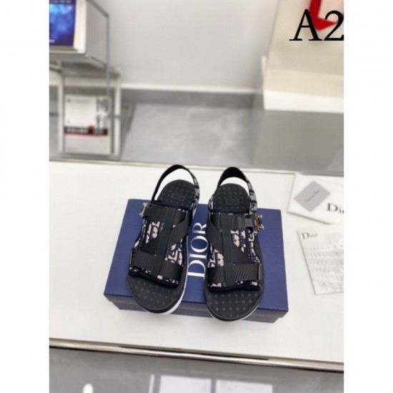 This autumn/winter 2023FW slippers DIOR Dior is a must-buy for adults This autumn/winter 2023FW slippers DIOR Dior is a must-buy for adults