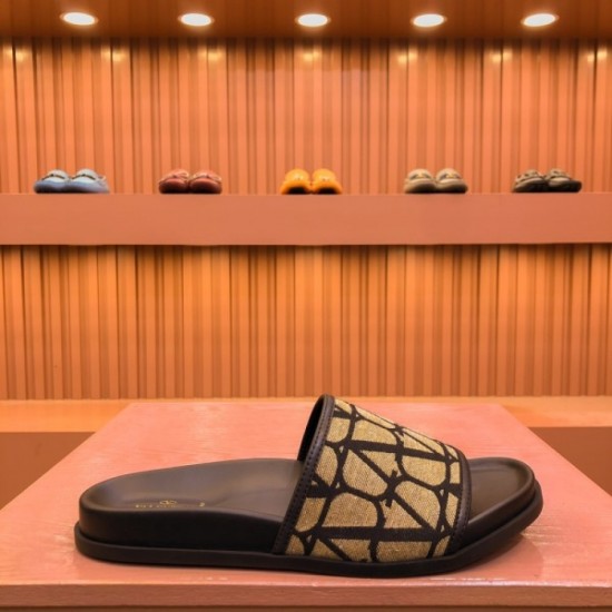 Popular item 2023SS slippers VALENTINO Valentino Popular item 2023SS slippers VALENTINO Valentino