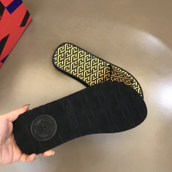 Long lasting 2023SS slippers VERSACE Versace Long lasting 2023SS slippers VERSACE Versace