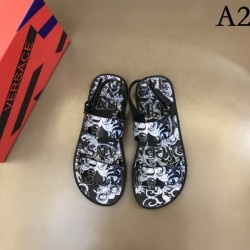 Mature texture 2023SS slippers VERSACE Versace