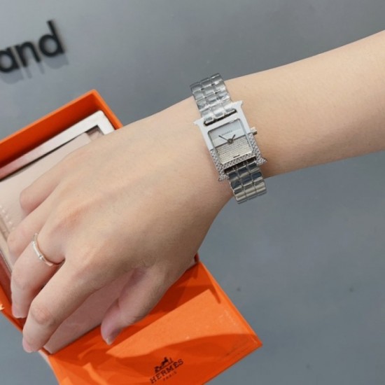 2023SS Clock Watch Fan rush aiming for new summer work HERMES Hermes 2023SS Clock Watch Fan rush aiming for new summer work HERMES Hermes