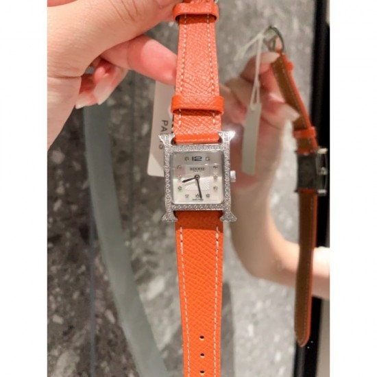 2023SS Clock Watch Summer new work with many regular users HERMES Hermes 2023SS Clock Watch Summer new work with many regular users HERMES Hermes
