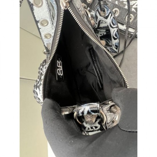 BALENCIAGA Tote bag 2023FW This season's must-have item BALENCIAGA Tote bag 2023FW This season's must-have item