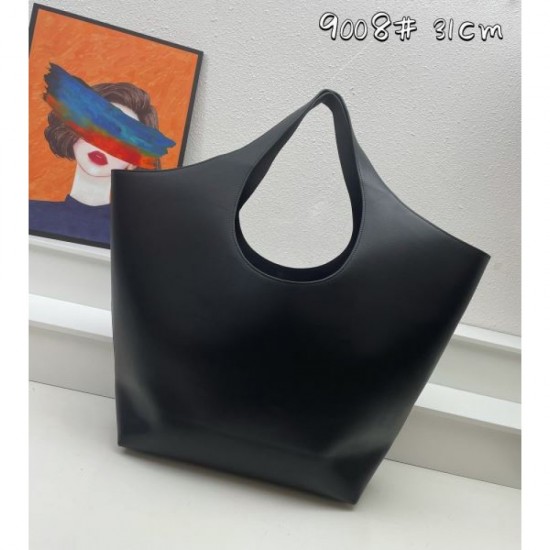 BALENCIAGA Tote bag 2023FW This year's popular coordination BALENCIAGA Tote bag 2023FW This year's popular coordination