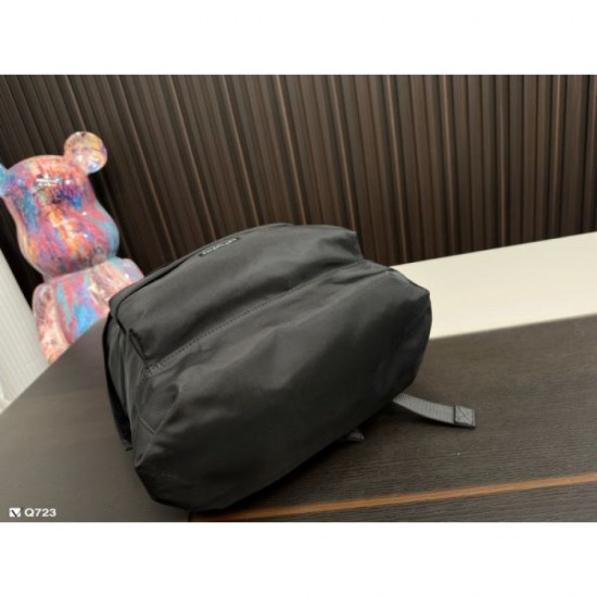 BALENCIAGA Balenciaga backpack 2023FW hottest first come, first served BALENCIAGA Balenciaga backpack 2023FW hottest first come, first served