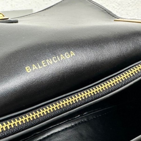 BALENCIAGA Shoulder bag 2023FW Hot attention BALENCIAGA Shoulder bag 2023FW Hot attention