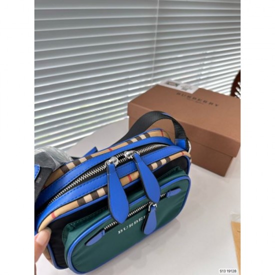 BURBERRY Burberry Shoulder Bag 2023FW Miracle at VIP Sale BURBERRY Burberry Shoulder Bag 2023FW Miracle at VIP Sale