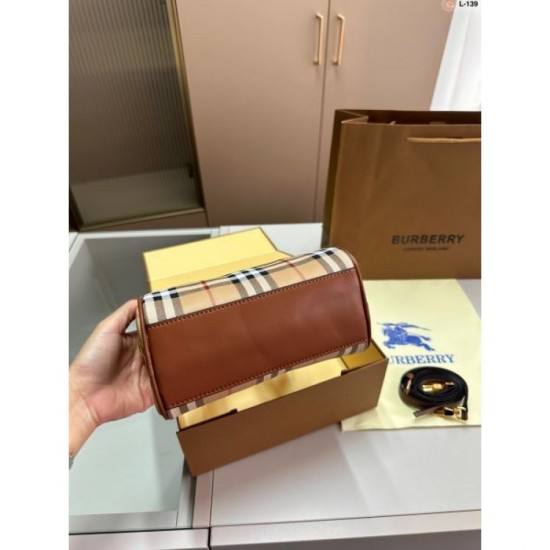 BURBERRY Burberry tote bag 2023FW very popular BURBERRY Burberry tote bag 2023FW very popular
