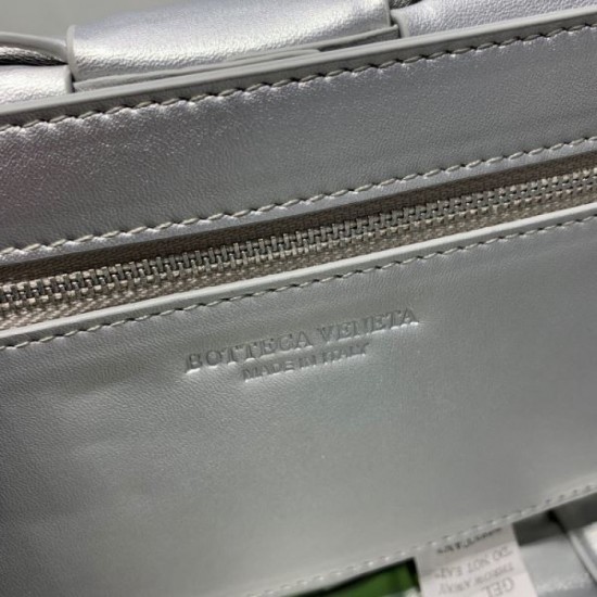 BOTTEGA VENETA Bottega Veneta Tote Bag 2023FW Very Bargain BOTTEGA VENETA Bottega Veneta Tote Bag 2023FW Very Bargain