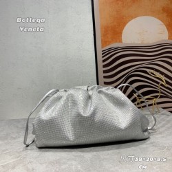 BOTTEGA VENETA Bottega Veneta Shoulder Bag 2023FW Featured Style
