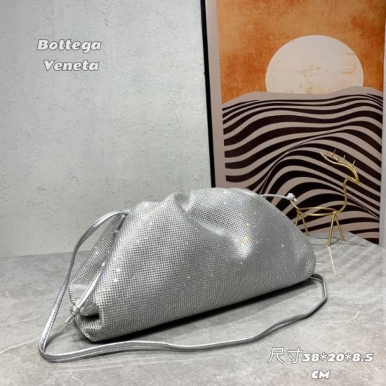 BOTTEGA VENETA Bottega Veneta Shoulder Bag 2023FW Featured Style BOTTEGA VENETA Bottega Veneta Shoulder Bag 2023FW Featured Style