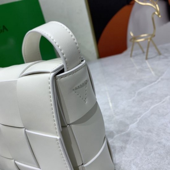 BOTTEGA VENETA Bottega Veneta Shoulder Bag 2023FW Fall/Winter Trend BOTTEGA VENETA Bottega Veneta Shoulder Bag 2023FW Fall/Winter Trend
