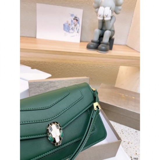 BVLGARI Bvlgari tote bag 2023FW with the latest advance stylish logo BVLGARI Bvlgari tote bag 2023FW with the latest advance stylish logo