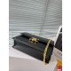 CELINE Shoulder Bag 2023FW No. 1 in total cumulative sales CELINE Shoulder Bag 2023FW No. 1 in total cumulative sales