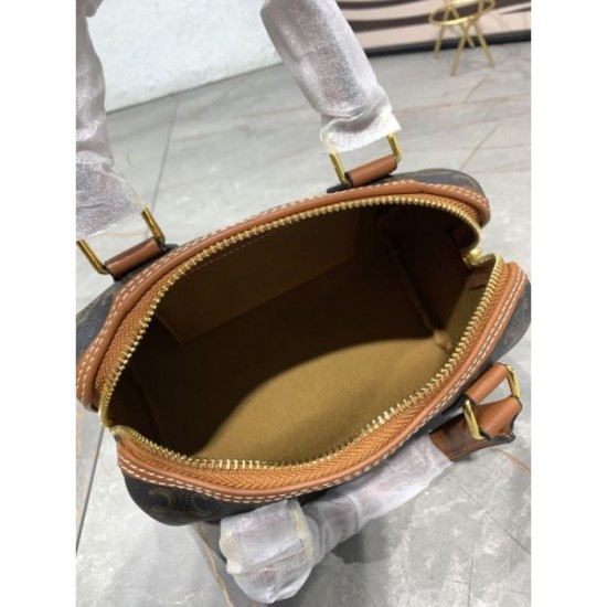 CELINE Celine tote bag 2023FW wear with a strong casual feel CELINE Celine tote bag 2023FW wear with a strong casual feel