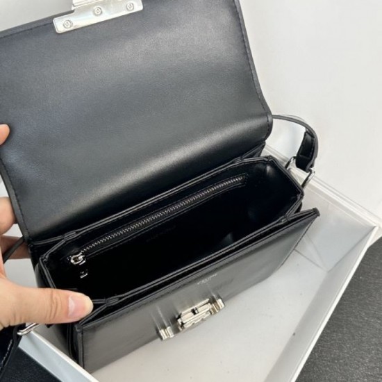 CELINE Shoulder Bag 2023FW Highly Recommended CELINE Shoulder Bag 2023FW Highly Recommended