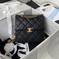CHANEL Chanel backpack 2023SS Check the fashion of the season