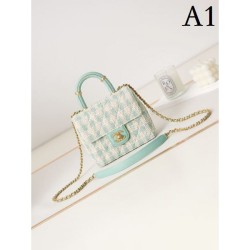 CHANEL Tote Bag 2023FW Key to Fashion Style