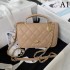 CHANEL Tote Bag 2023FW Gives the impression of a fashionable expert
