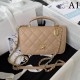 CHANEL Tote Bag 2023FW Gives the impression of a fashionable expert CHANEL Tote Bag 2023FW Gives the impression of a fashionable expert