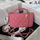 CHANEL Tote Bag 2023FW Gives the impression of a fashionable expert CHANEL Tote Bag 2023FW Gives the impression of a fashionable expert