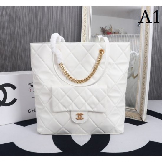 CHANEL Tote Bag 2023FW Latest Fashion Points CHANEL Tote Bag 2023FW Latest Fashion Points