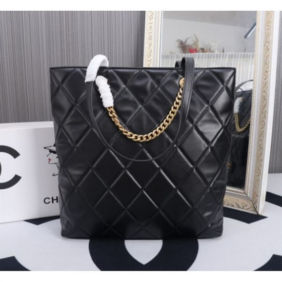 CHANEL Tote Bag 2023FW Latest Fashion Points CHANEL Tote Bag 2023FW Latest Fashion Points