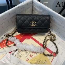 CHANEL Shoulder bag 2023FW overwhelmingly popular item