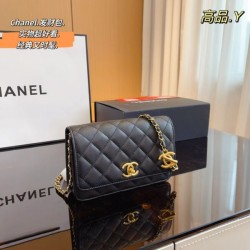 CHANEL Shoulder bag 2023FW New item that is attracting attention