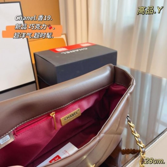 CHANEL Shoulder Bag 2023FW Latest Autumn/Winter Items CHANEL Shoulder Bag 2023FW Latest Autumn/Winter Items