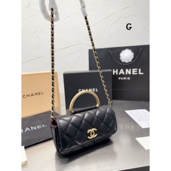 CHANEL Chanel tote bag 2023FW Essential for autumn/winter coordination CHANEL Chanel tote bag 2023FW Essential for autumn/winter coordination