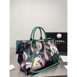 CHANEL CHANEL tote bag 2023FW Fashionable new fall/winter item that captivates adults