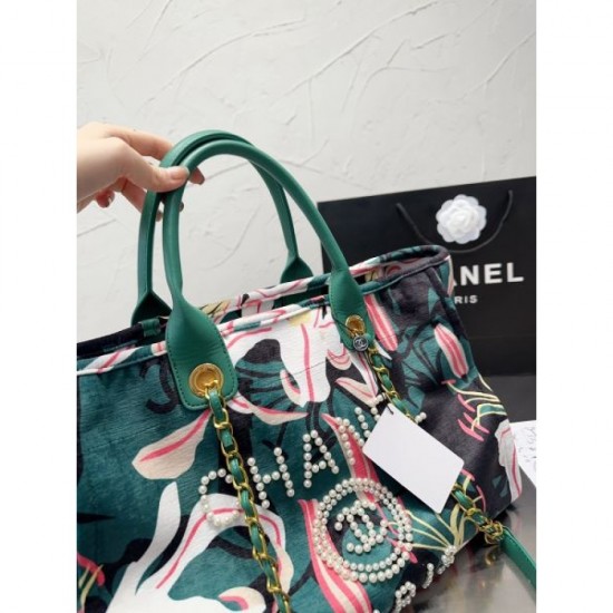 CHANEL CHANEL tote bag 2023FW Fashionable new fall/winter item that captivates adults CHANEL CHANEL tote bag 2023FW Fashionable new fall/winter item that captivates adults