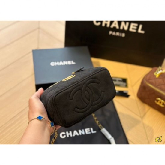 CHANEL Tote Bag 2023FW Competition is inevitable! I definitely want to check it out CHANEL Tote Bag 2023FW Competition is inevitable! I definitely want to check it out