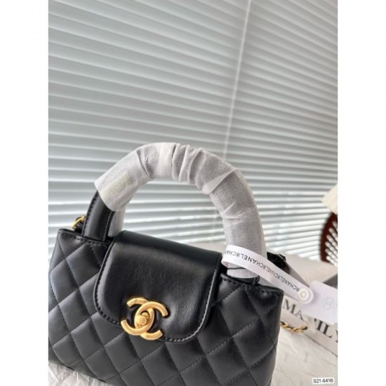CHANEL Chanel tote bag 2023FW A huge hit that sold out immediately in Japan CHANEL Chanel tote bag 2023FW A huge hit that sold out immediately in Japan