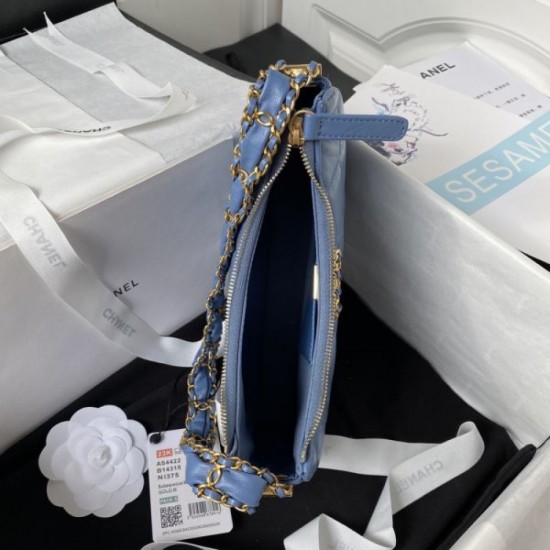 CHANEL CHANEL tote bag 2023FW Especially popular this fall/winter season CHANEL CHANEL tote bag 2023FW Especially popular this fall/winter season