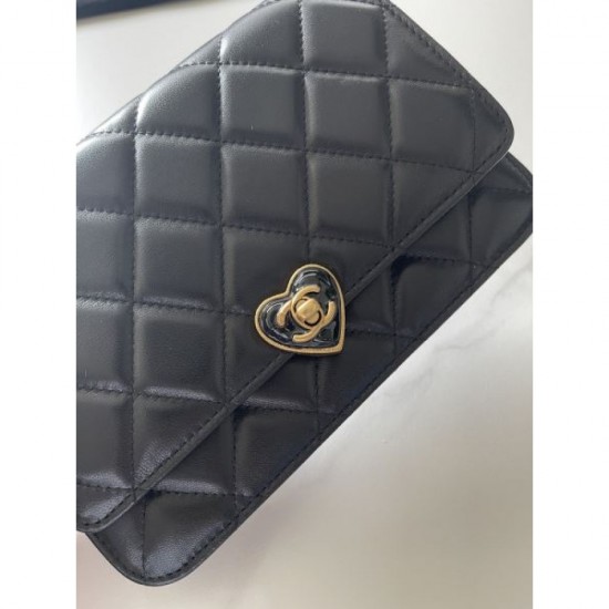 CHANEL Shoulder bag 2023FW New limited edition is gaining popularity CHANEL Shoulder bag 2023FW New limited edition is gaining popularity